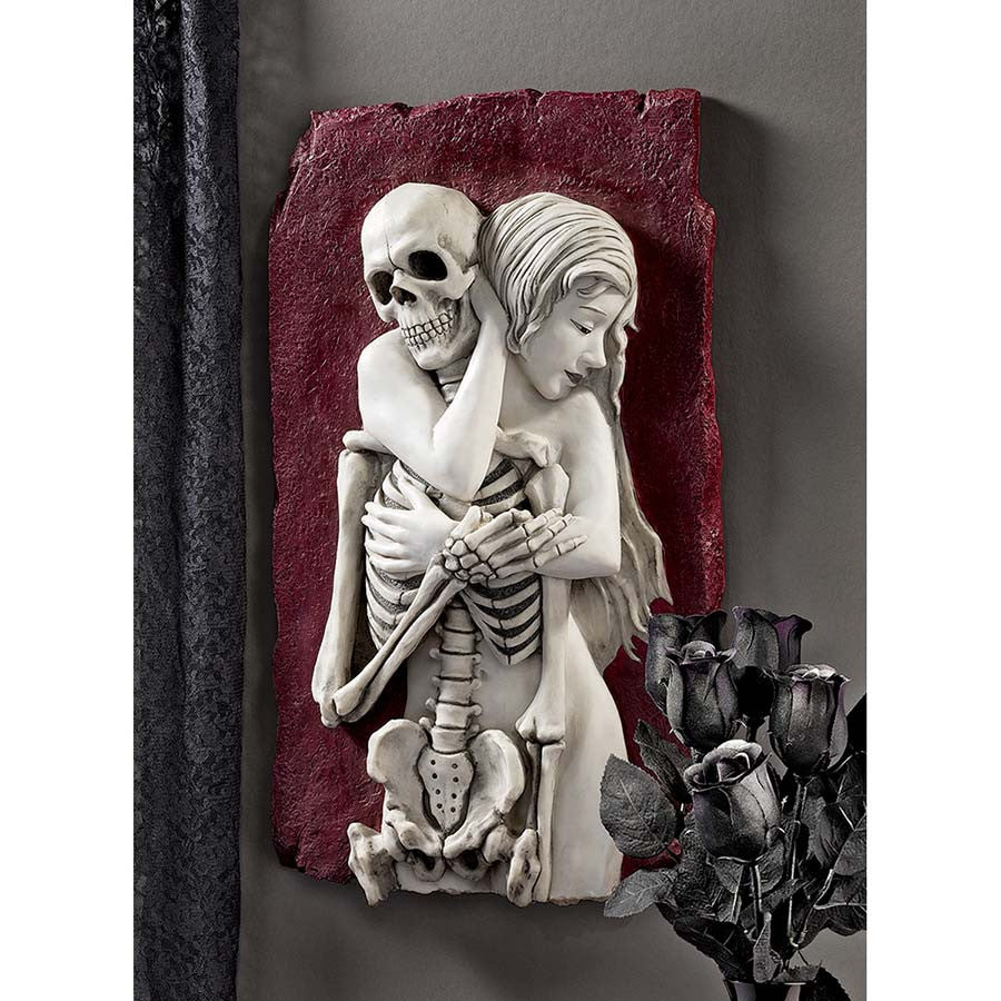 Life And Death Couple Lovers Memorial Embrace Wall Sculpture Statue Decor