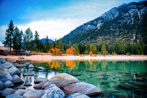 Lake Tahoe, Sierra Nevada, California, USA 