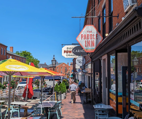 THE PADDLE INN NEWBURYPORT MA