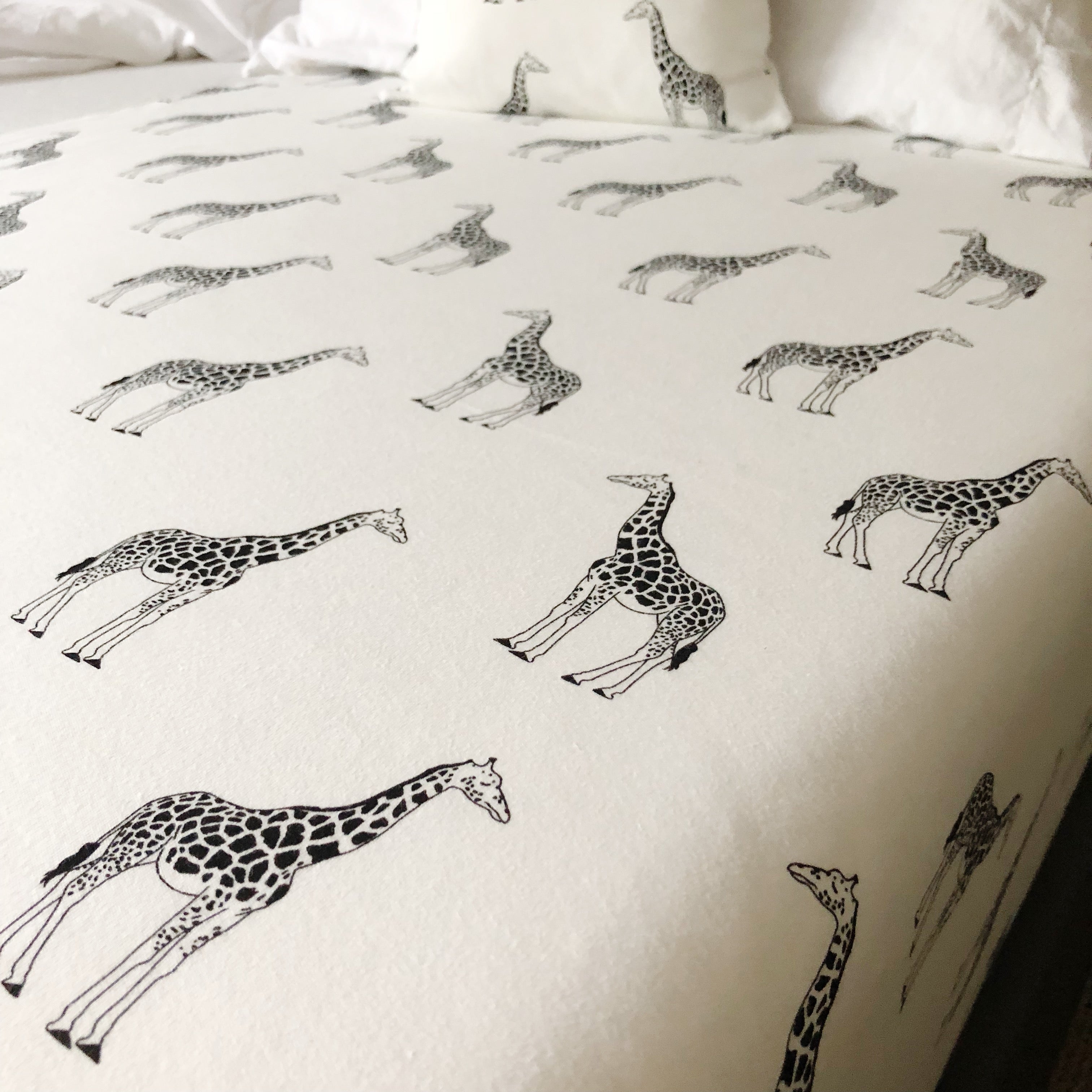 Giraffe Fitted Cot Sheet Fred Noah