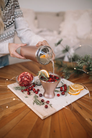 cocktail tumbler gift set.