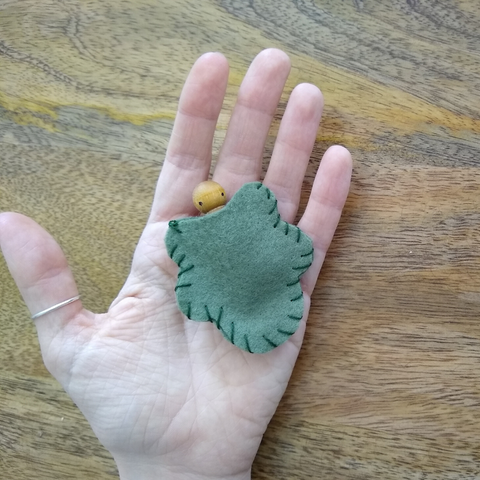 Peg Doll Inside Felt Leaf Pouch - Bella Luna Toys