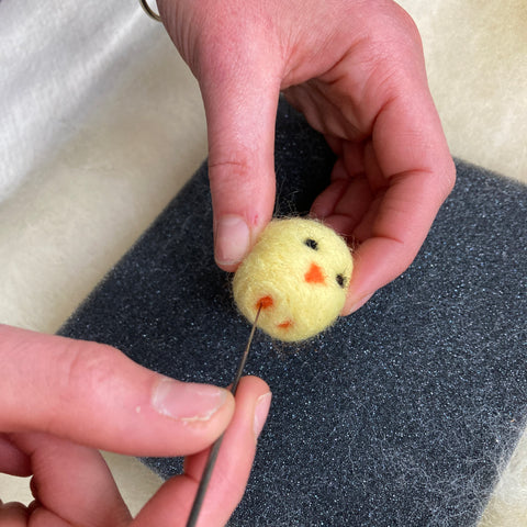 Adding the beak and feet to the chick | Bella Luna Toys