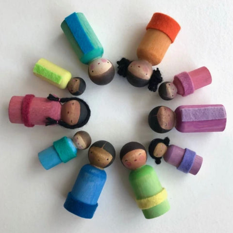 Diverse and inclusive peg dolls by Margaret Bloom tutorial DIY