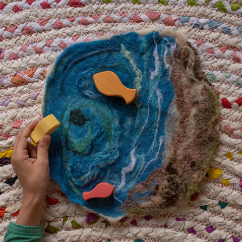 Wet Felting DIY Projet Wool Playmat