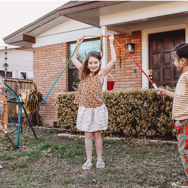 kids playing jumprope for a recess game