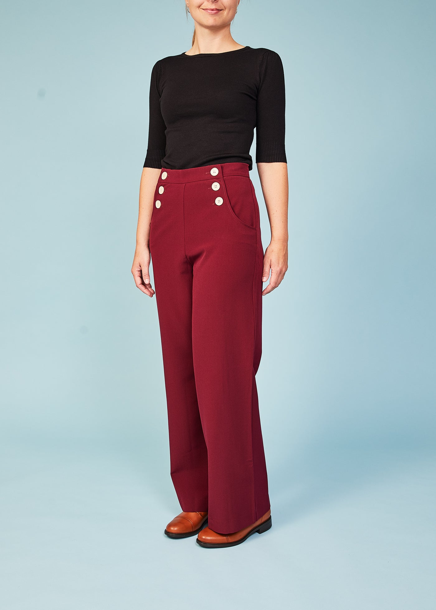 Opmuntring hjælpemotor Allieret Bordeaux trousers with high waist and buttons at the side | Buy online –  Dress the bird