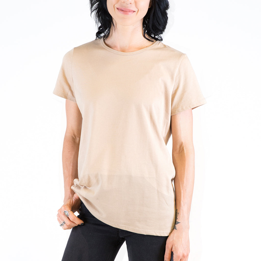 beige basic t shirt