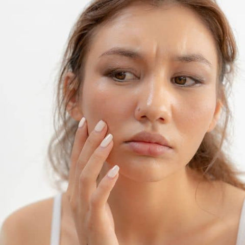 winter dry skin what causes the change and how to fight dry skin