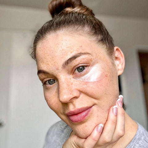 morning routine to hydrate and plump your under eye area