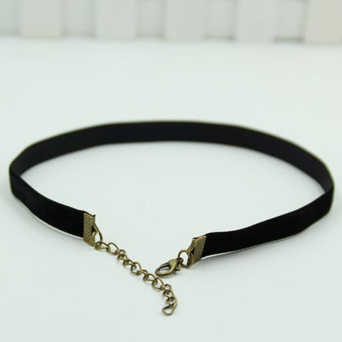 black velvet choker