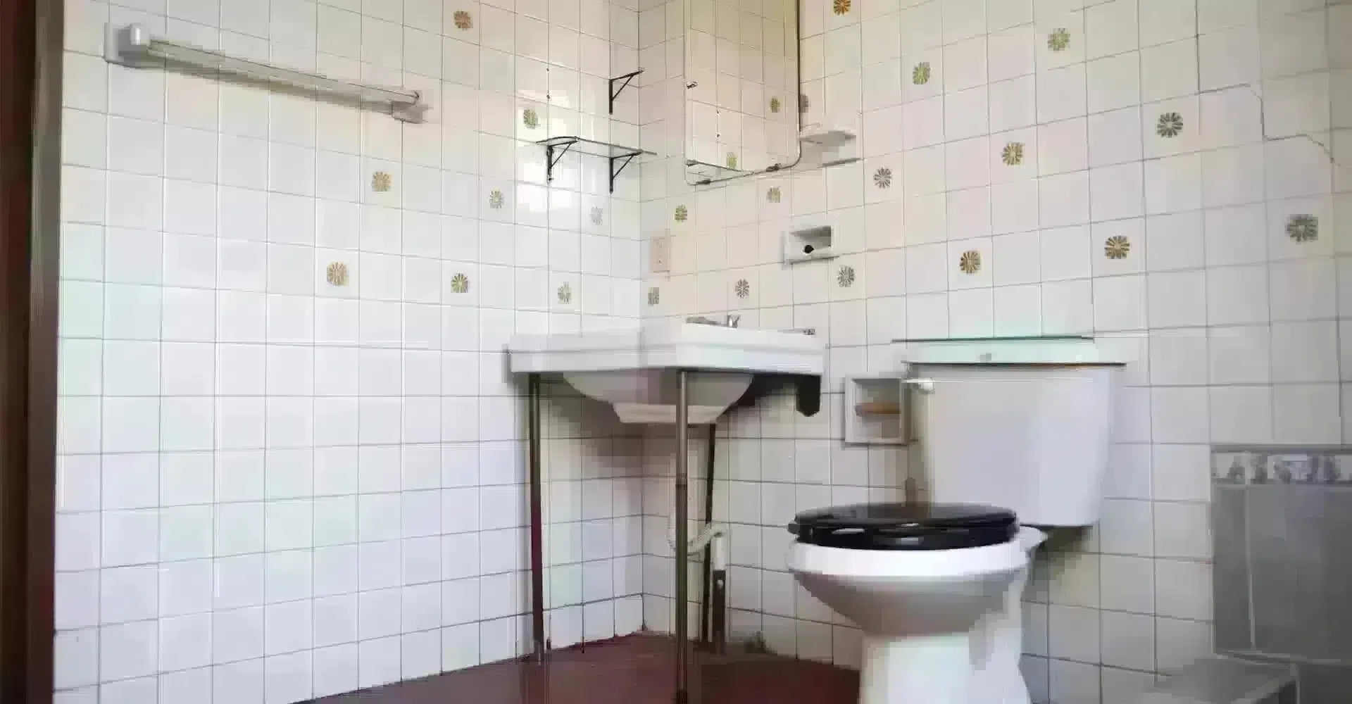 Example of Bathroom with Issues