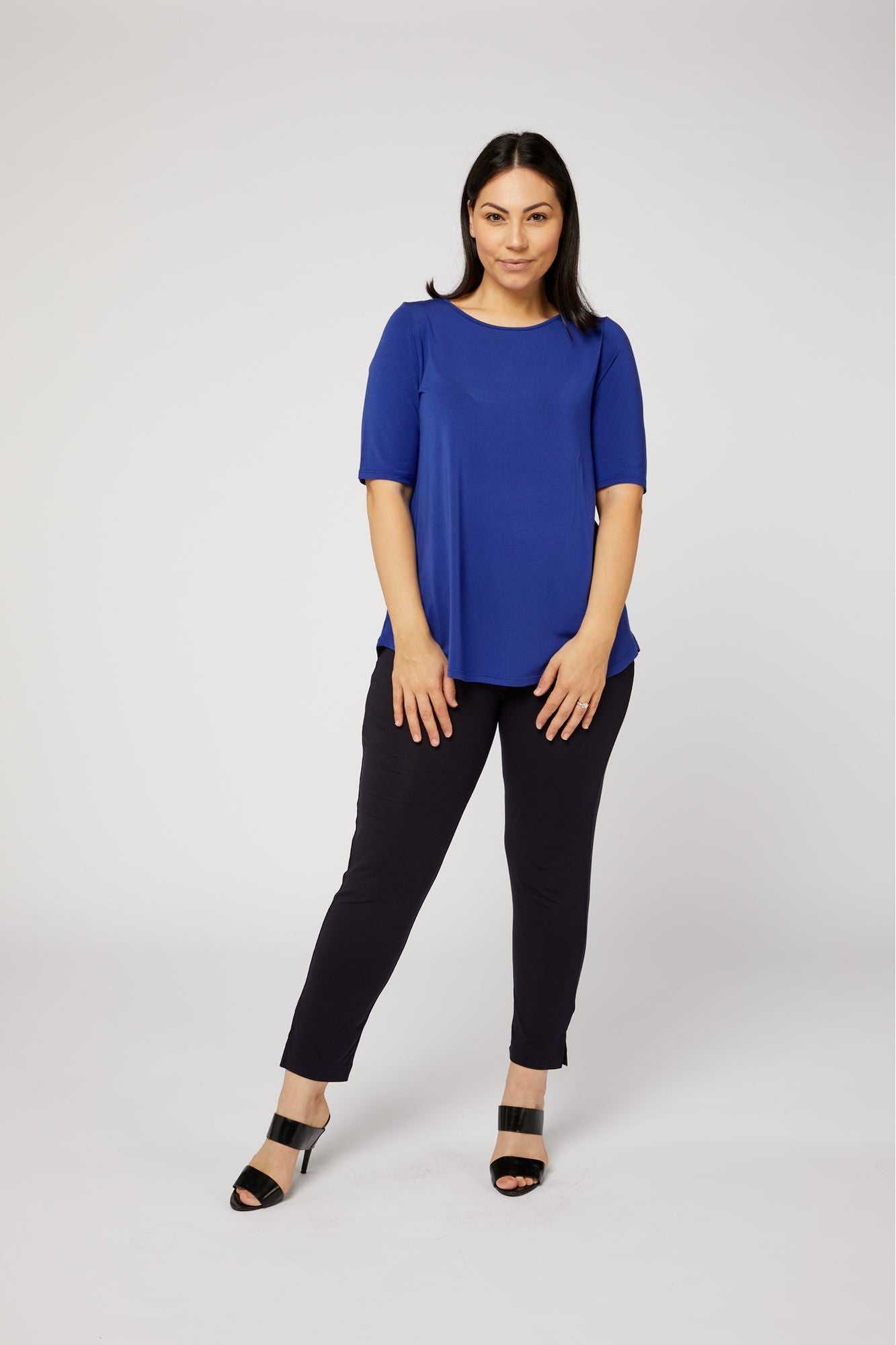 Tani Elbow sleeve swing top in plain colours, Urban Cachet