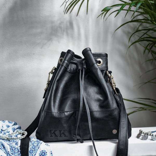 black leather saddle bag handbag — MUSEUM OUTLETS