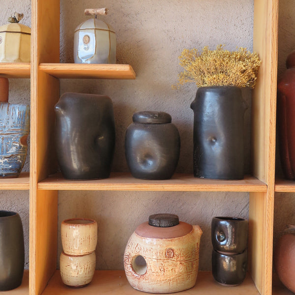 Jarrett West pottery in his New Mexico studio - FOUND&MADE 