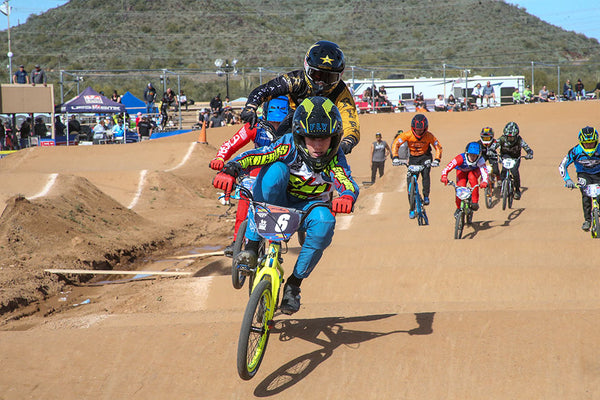 Équipe de course d'usine Supercross BMX