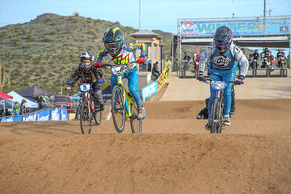 Équipe de course d'usine Supercross BMX