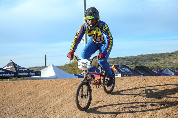 Équipe de course d'usine Supercross BMX