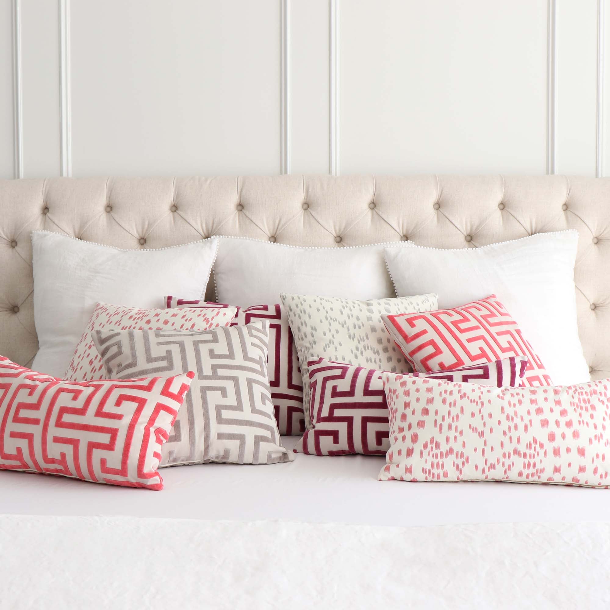 15+ Colorful Accent Pillows