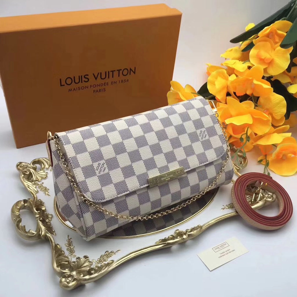 Clutch Favorite Louis Vuitton – Loja Must Have