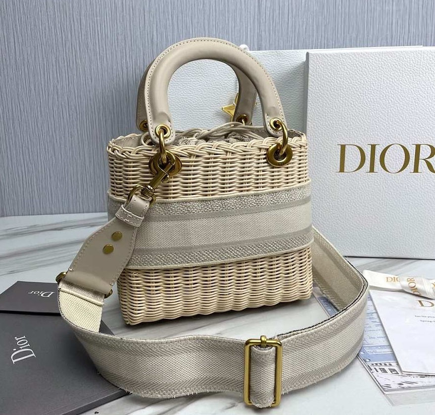 medium lady dior bag natural wicker