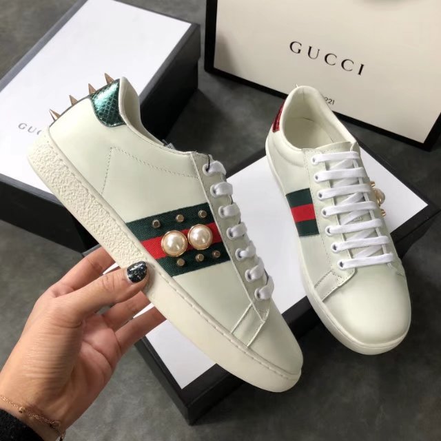 tenis gucci feminino com perola