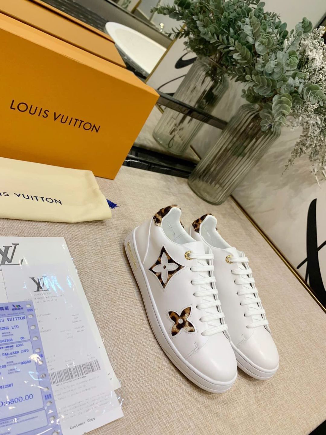 Louis Vuitton Front Row Sneaker 39 With Mink