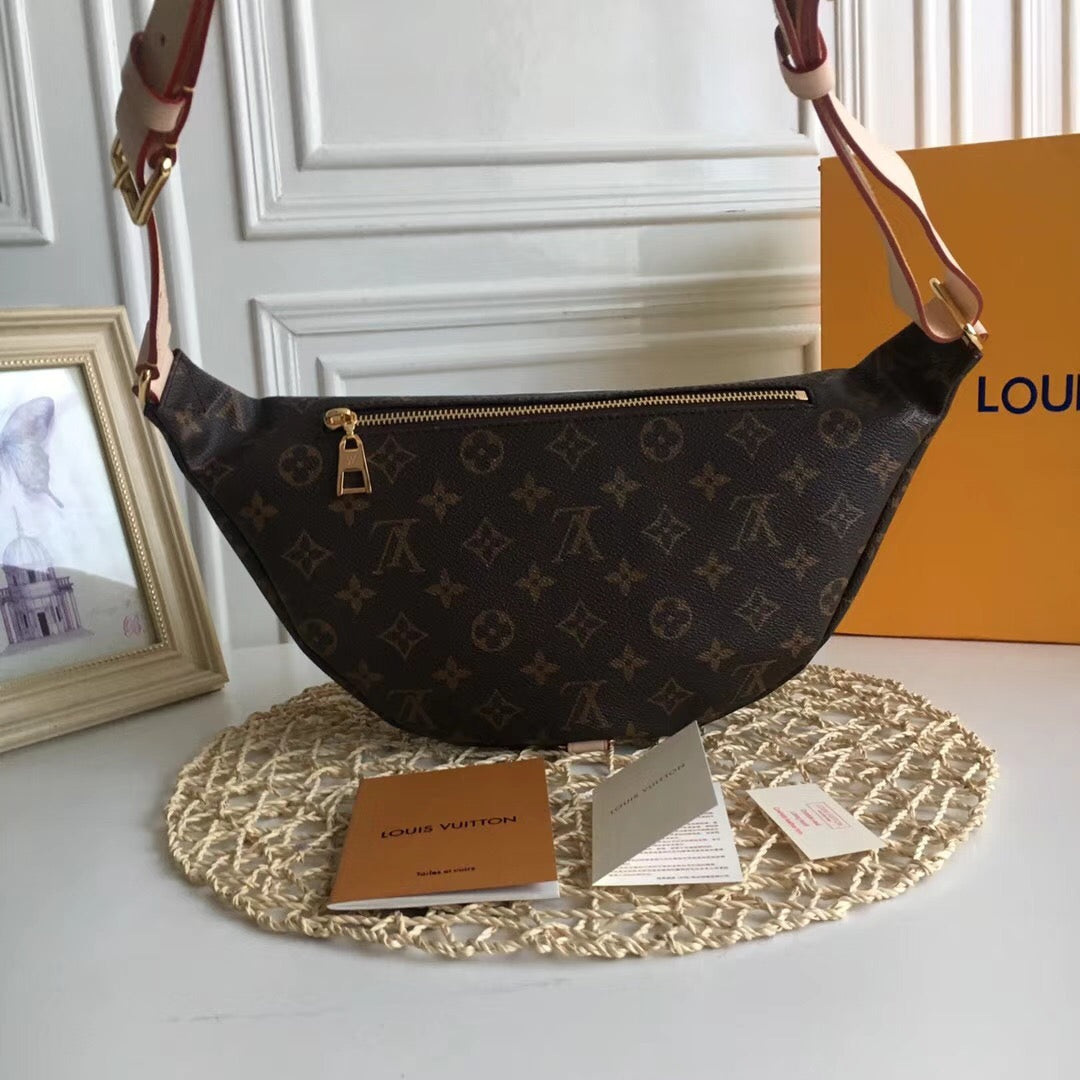 Pochete Louis Vuitton Bumbag Monogram – Loja Must Have