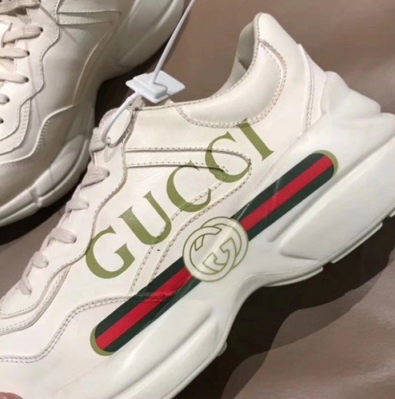 tenis gucci masculino rhyton