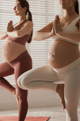 ic:Pregnant women working out
