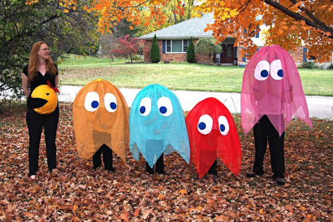 ic:Family &Pregnant Mom as Pacman Costume for Halloween