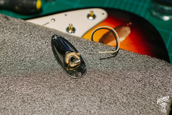 How to install a guitar jack socket