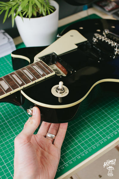 How to install a Les paul harness