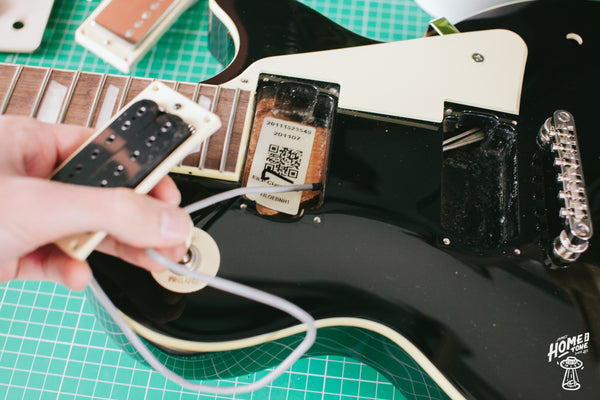 How to install a Les Paul harness