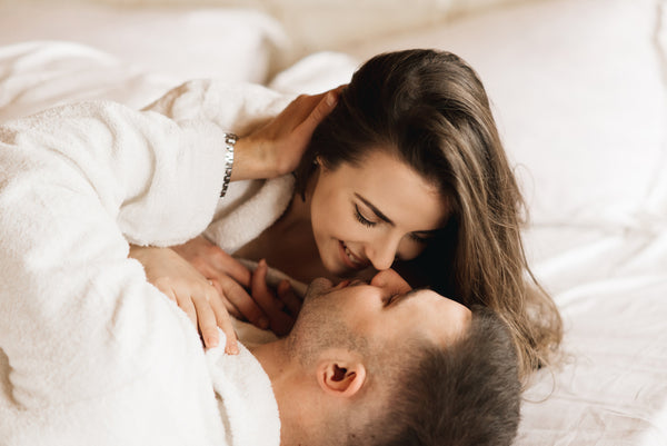 married-couples-sleeping-habits-night-owl-Alaskan-king-bed-Wyoming-king-Valentine's-Day