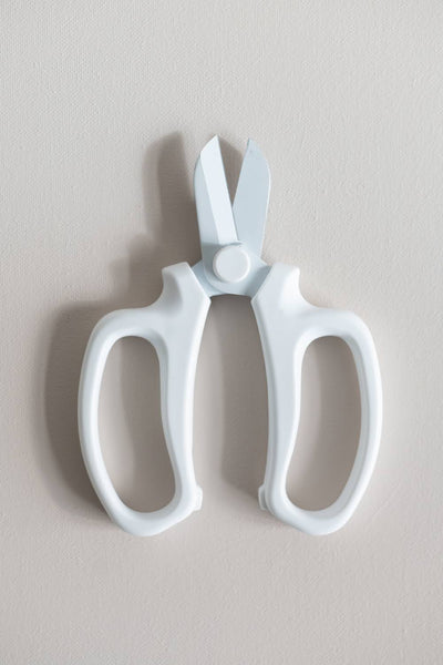 GATHER 33 flower shears in white