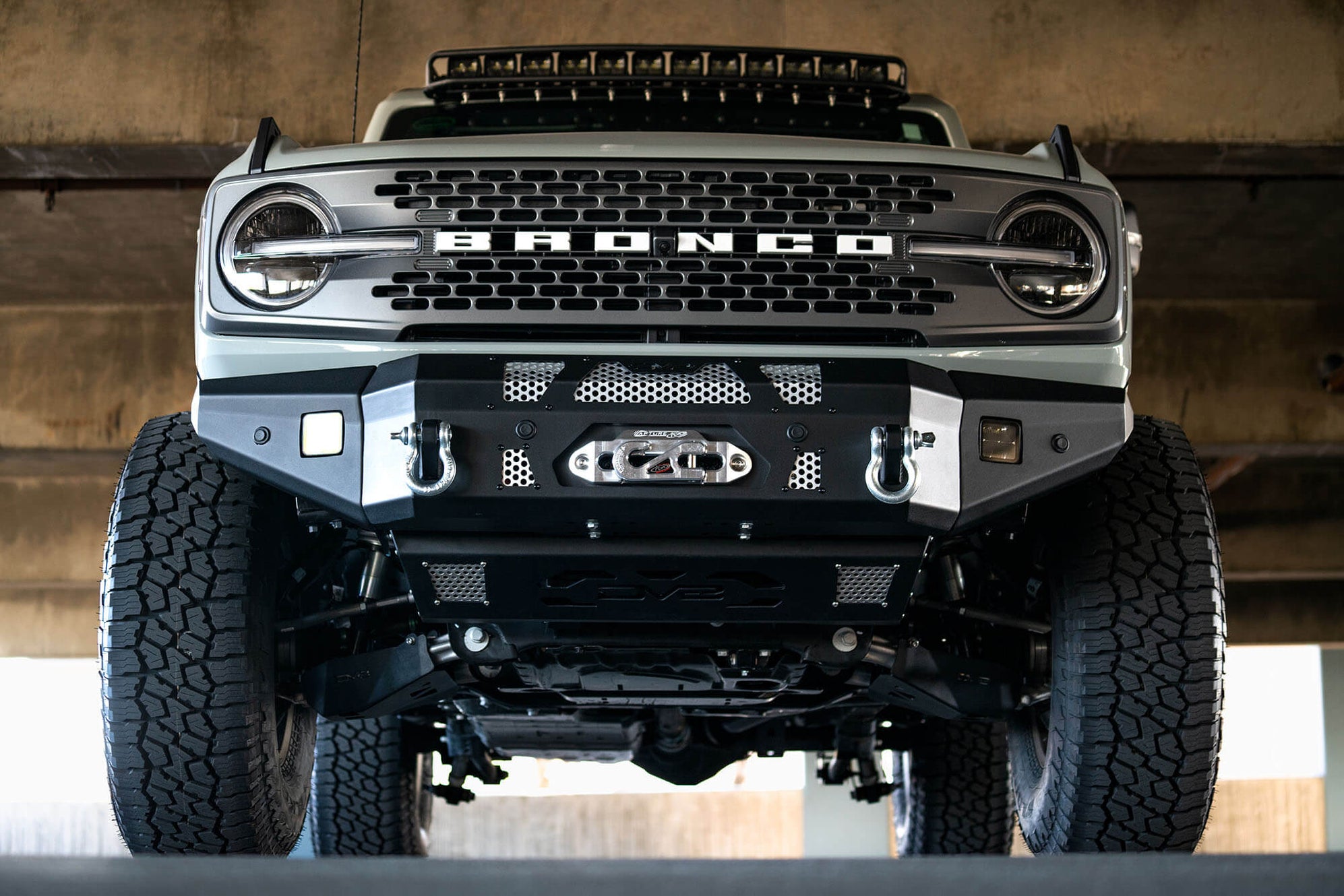 20212023 Ford Bronco Winch Front Bumper MTO Series — DV8 Offroad