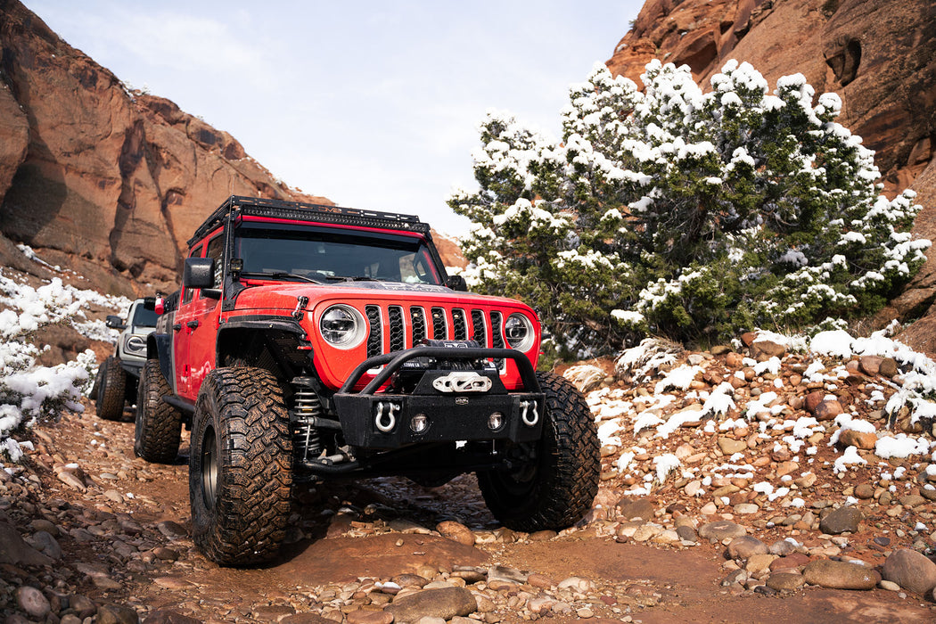 Stubby Jeep Pocket Front Bumper for Wrangler JK, JL, & Gladiator JT — DV8  Offroad