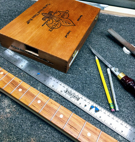 New Orleans cigar factory Handmade Cigar Box Guitars by Mike Snowden of Snowden Guitars.