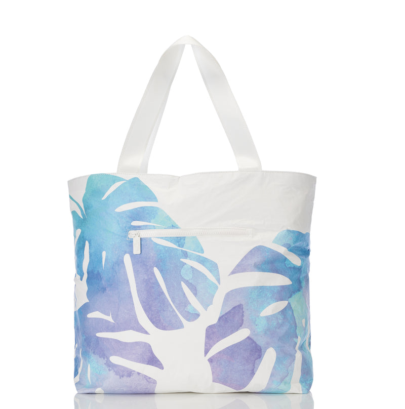 Monstera Day Tripper in Dawn – ALOHA Collection