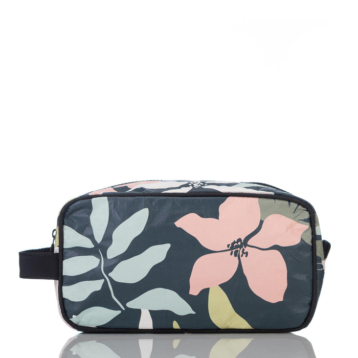 Pacific Rink Dopp Kit, The Ultimate Toiletry Bag