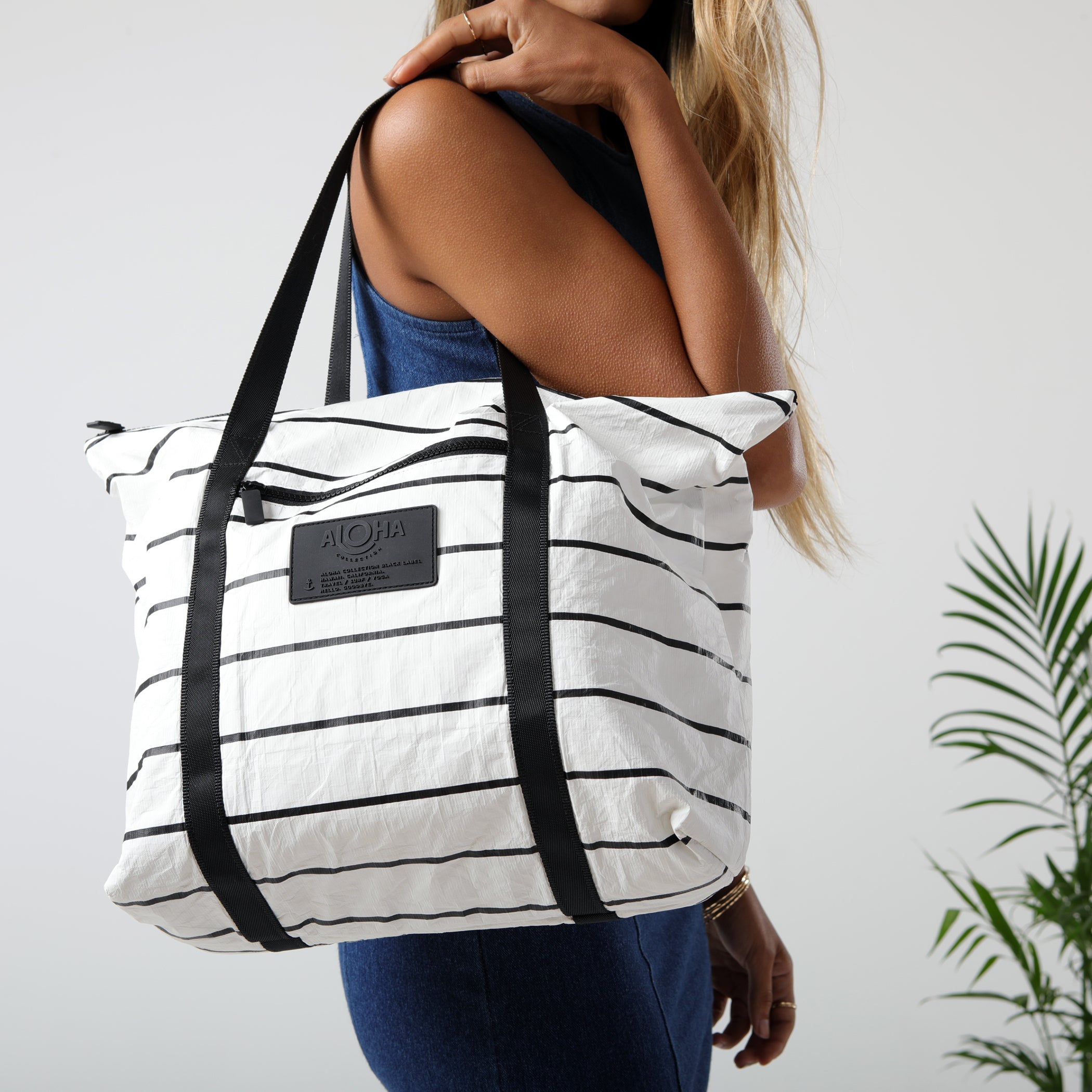 Pinstripe Zipper Tote in White on Black