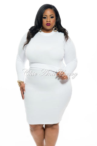 Whites – Chic And Curvy