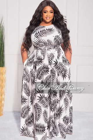Final Sale Size 2pc Tie Top Maxi Skirt Set in Black & Off White Palm Print
