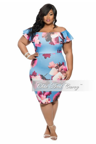New Plus Size Lace Gown with One Sleeve in Coral – Chic And Curvy
