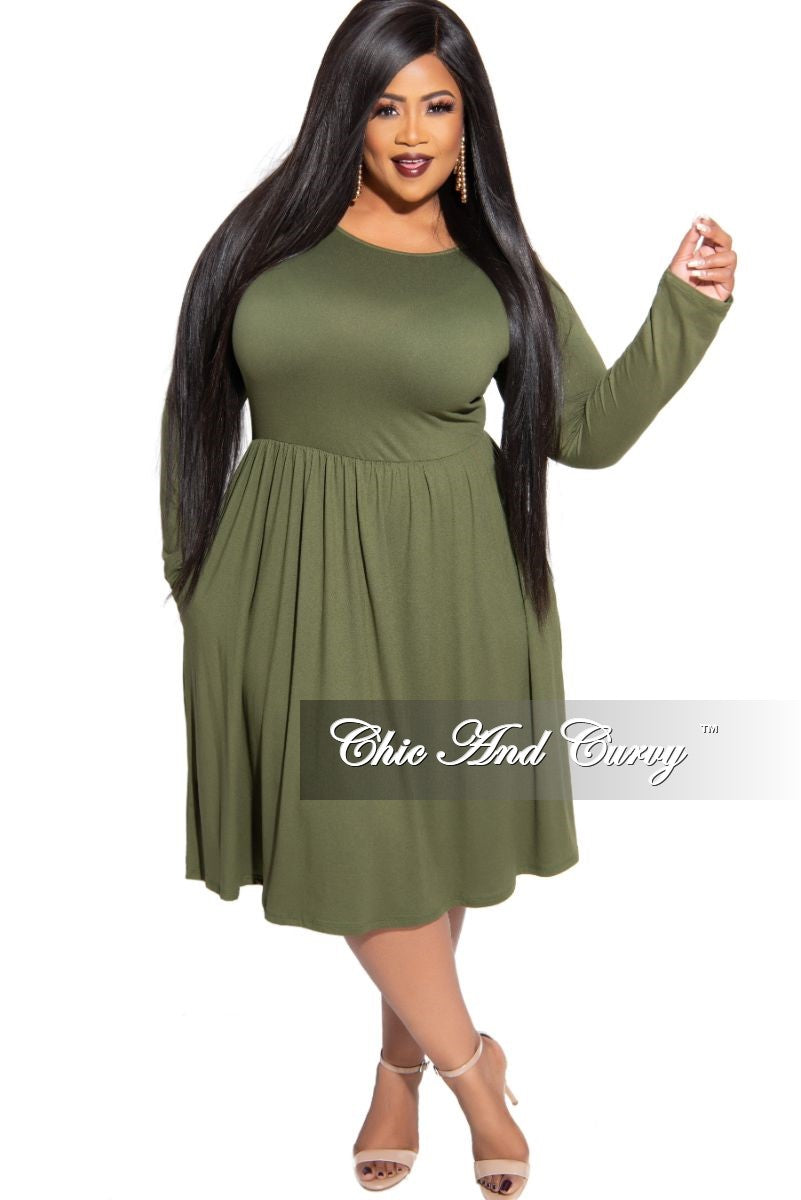 New Plus Size Dress with Pockets in 