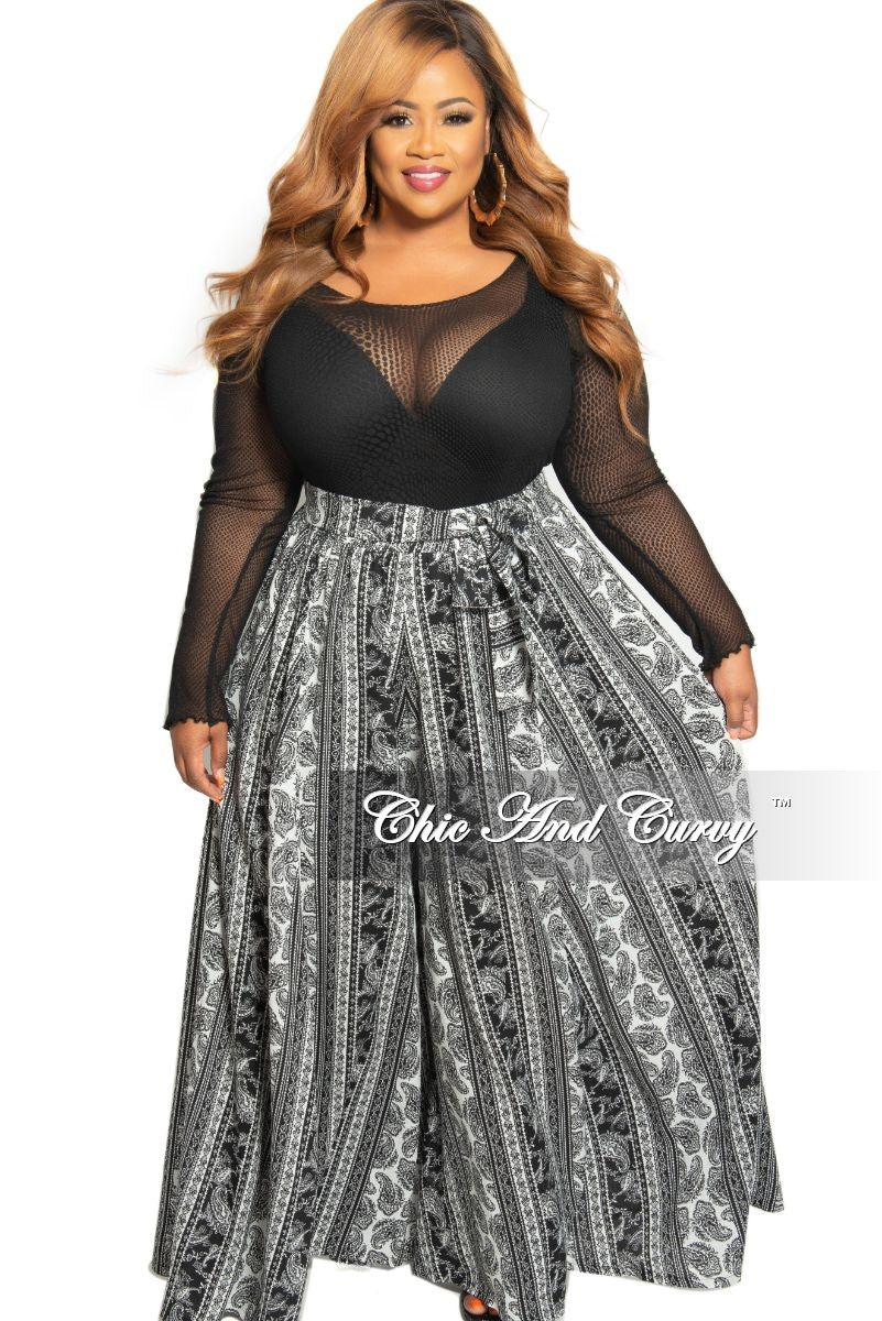 black and white plus size