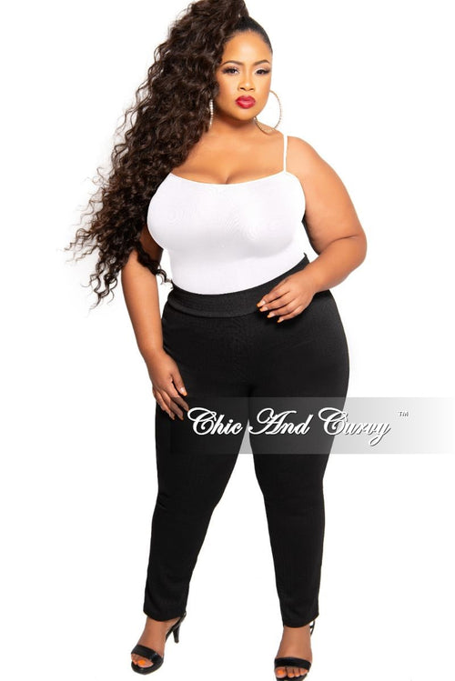 Whites – Chic And Curvy