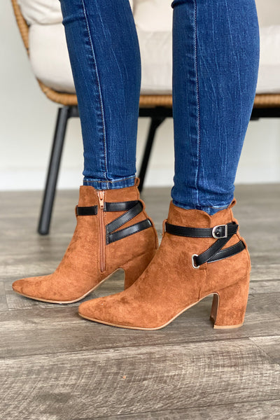 Ariana Bootie: Camel - Cenkhaber