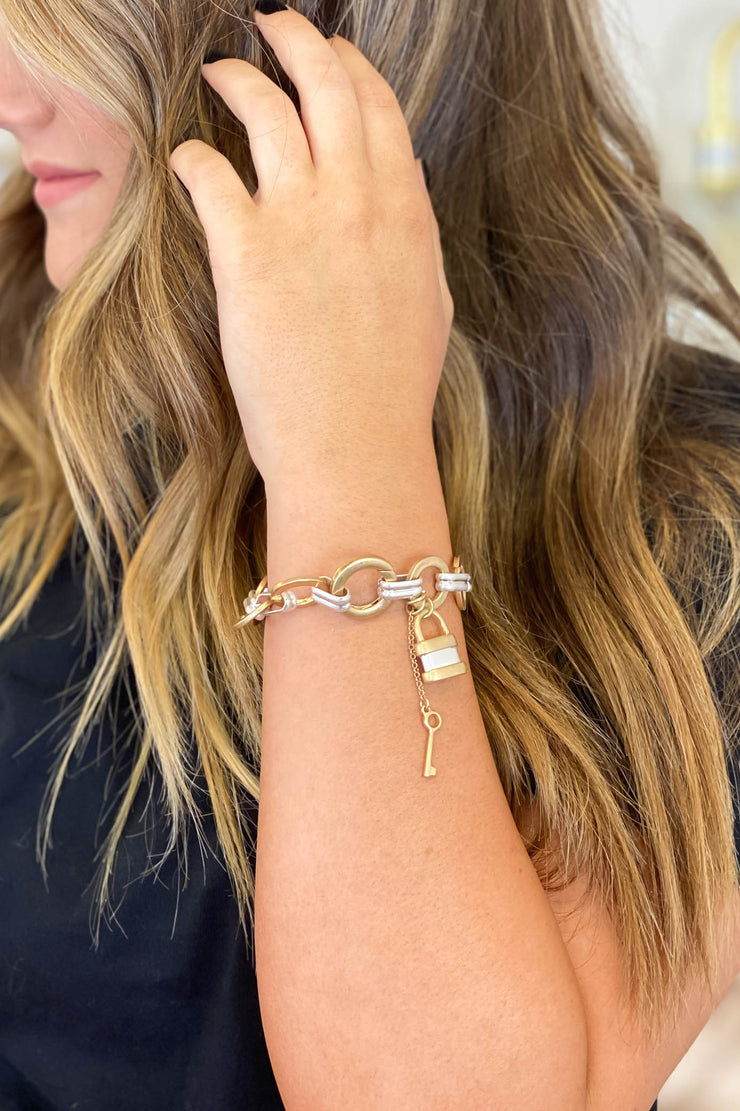 Good News Chain Bracelet: Gold - Cenkhaber